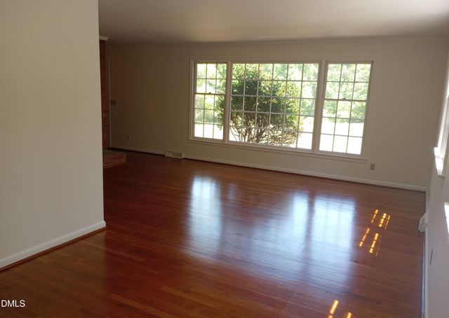 239 N Hamilton Road N, Chapel Hill, NC 27517