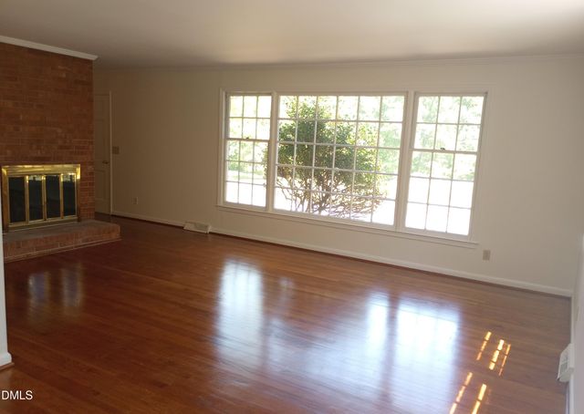 239 N Hamilton Road N, Chapel Hill, NC 27517