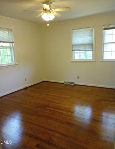 239 N Hamilton Road N, Chapel Hill, NC 27517
