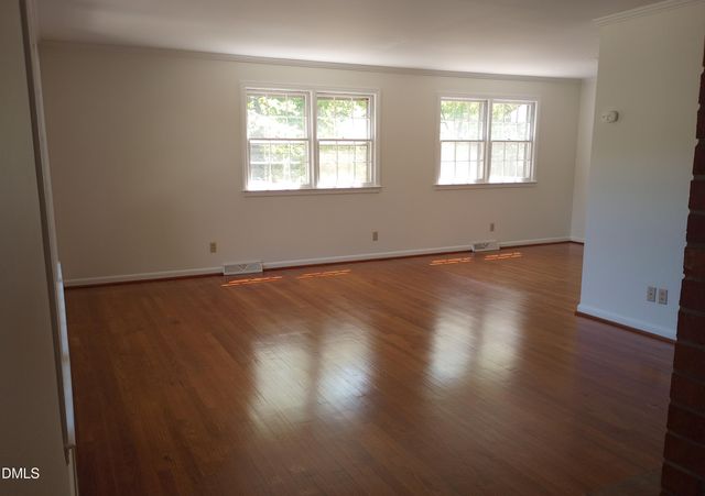 239 N Hamilton Road N, Chapel Hill, NC 27517