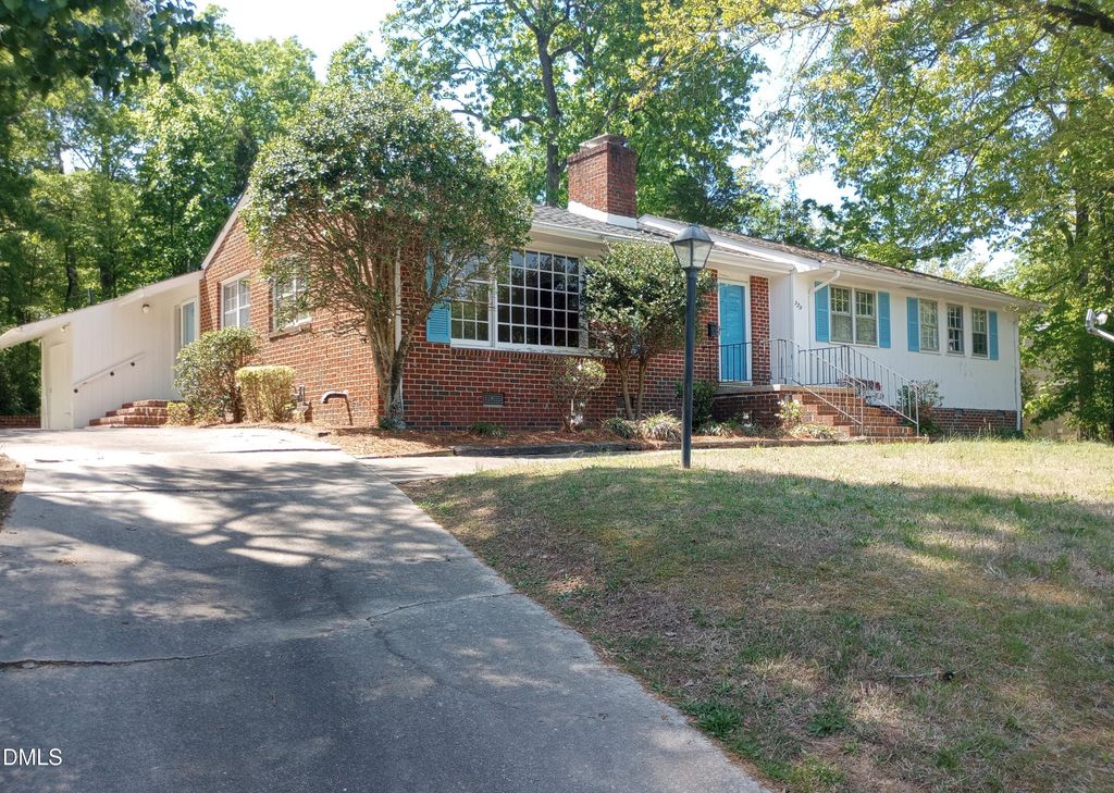 239 N Hamilton Road N, Chapel Hill, NC 27517