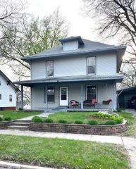 3118 E 12th Street, Des Moines, IA 50316