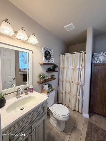 5118 Redwood Lane, Grand Blanc, MI 48439