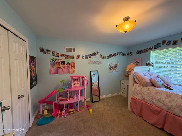 5118 Redwood Lane, Grand Blanc, MI 48439