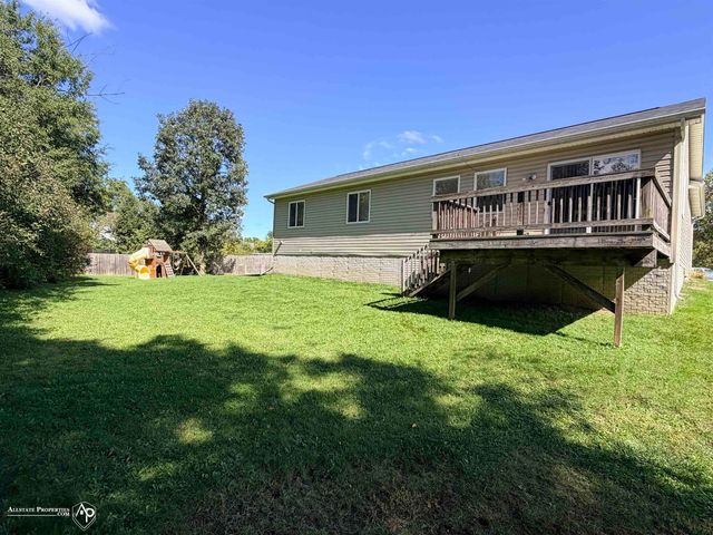 5118 Redwood Lane, Grand Blanc, MI 48439