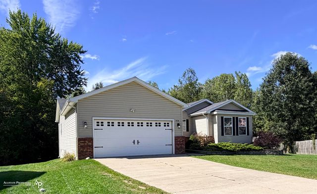 5118 Redwood Lane, Grand Blanc, MI 48439