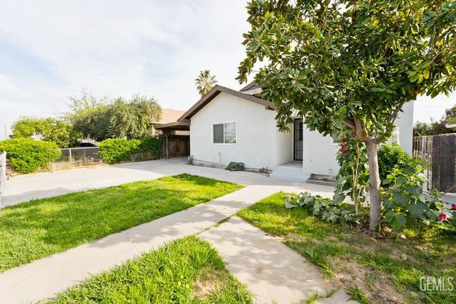 407 8th Street, Bakersfield, CA 93304