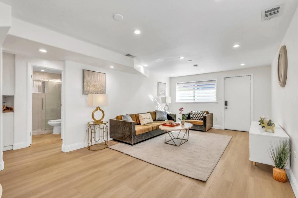 Image 34 of property listing at 377 El Dorado Drive, Daly City, CA 94015