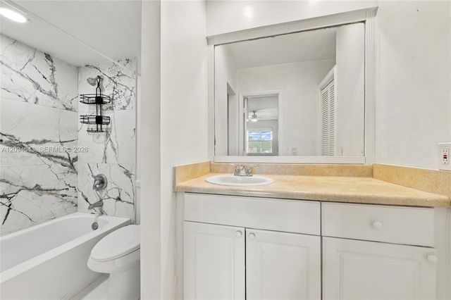 2700 Riverside Drive 302-B, Coral Springs, FL 33065