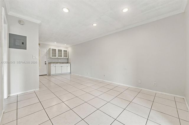 2700 Riverside Drive 302-B, Coral Springs, FL 33065