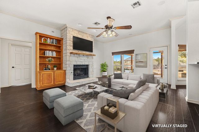 1011 Fountainwood DR, Georgetown, TX 78633