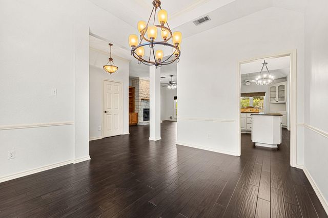 1011 Fountainwood DR, Georgetown, TX 78633