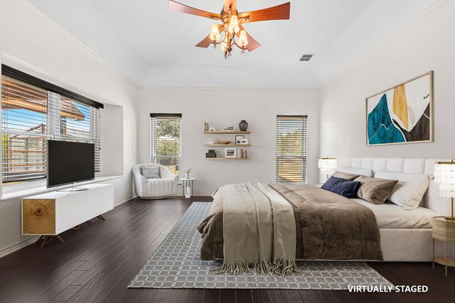 1011 Fountainwood DR, Georgetown, TX 78633