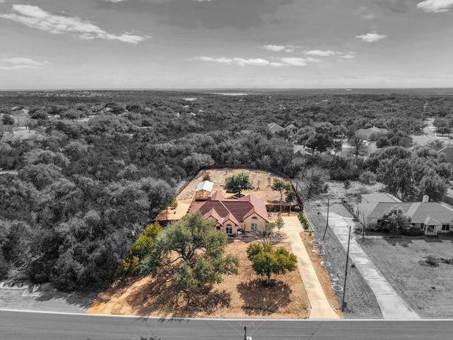 1011 Fountainwood DR, Georgetown, TX 78633