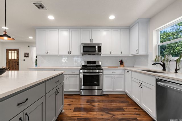 115 Harmon, San Antonio, TX 78209