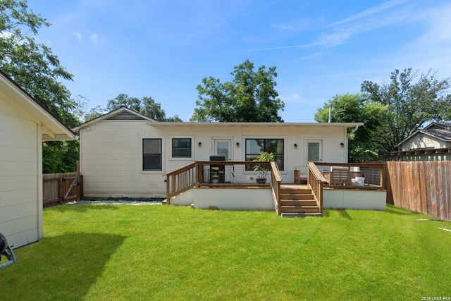 115 Harmon, San Antonio, TX 78209