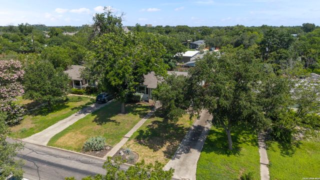 115 Harmon, San Antonio, TX 78209