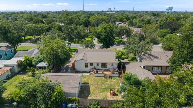 115 Harmon, San Antonio, TX 78209