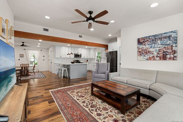 115 Harmon, San Antonio, TX 78209
