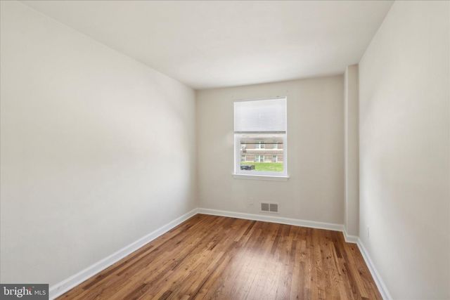 248 N WYCOMBE AVE, Lansdowne, PA 19050
