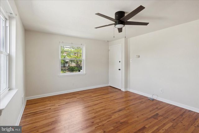 248 N WYCOMBE AVE, Lansdowne, PA 19050