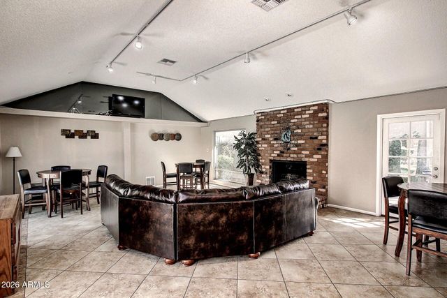 5525 E THOMAS Road M16, Phoenix, AZ 85018