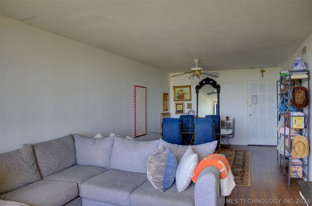 1502 S Boulder Avenue 15H, Tulsa, OK 74119