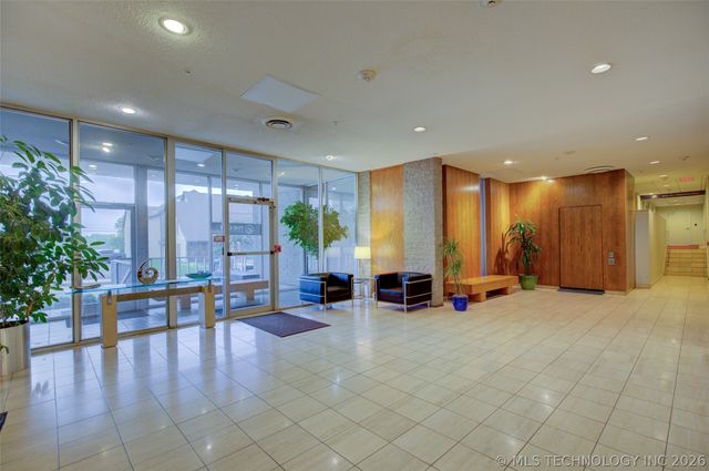 1502 S Boulder Avenue 15H, Tulsa, OK 74119