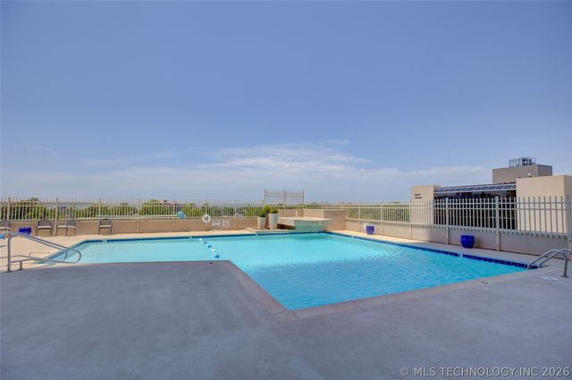 1502 S Boulder Avenue 15H, Tulsa, OK 74119