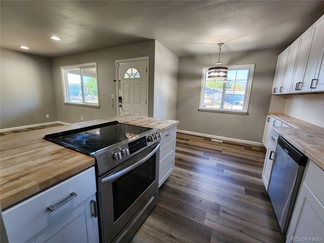 2874 Carmel Circle, Colorado Springs, CO 80910