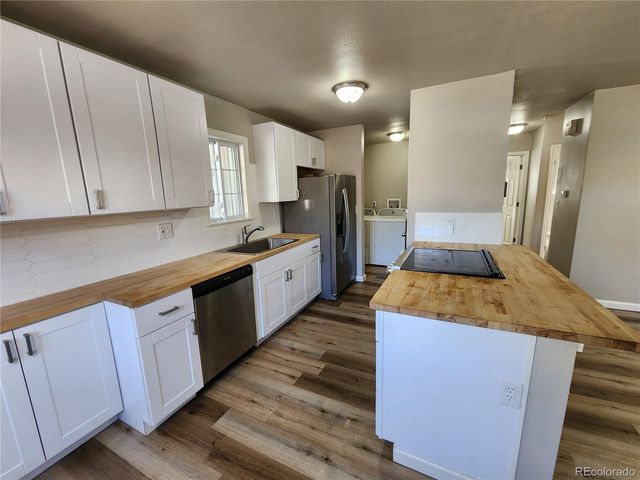 2874 Carmel Circle, Colorado Springs, CO 80910