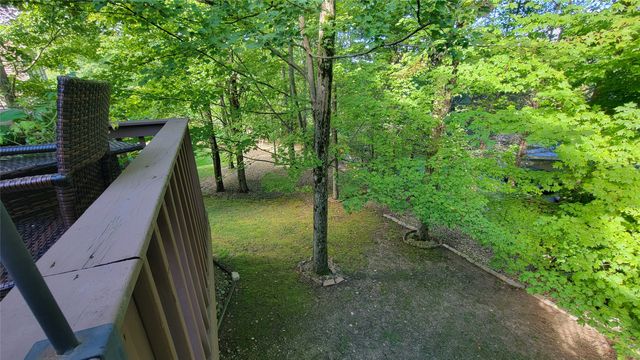 5818 FOREST CROSSING Drive, Erie, PA 16506
