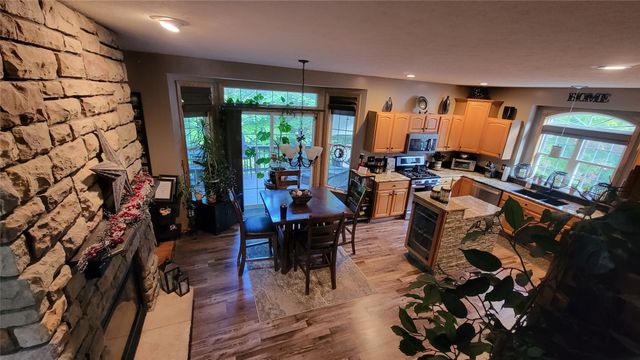 5818 FOREST CROSSING Drive, Erie, PA 16506