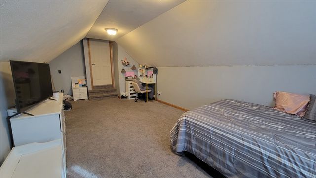 5818 FOREST CROSSING Drive, Erie, PA 16506