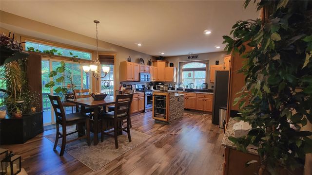5818 FOREST CROSSING Drive, Erie, PA 16506