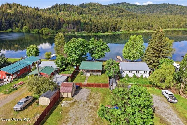 6927 W Maine ST, Spirit Lake, ID 83869