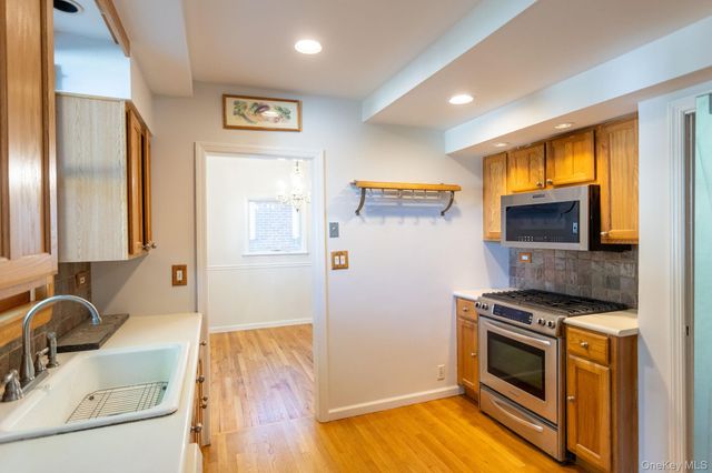 80-17 211th Street, Hollis Hills, NY 11427