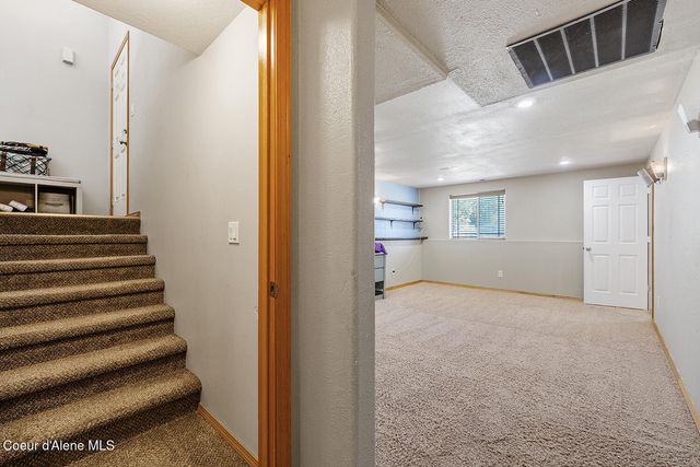 3580 E White Sands LN, Post Falls, ID 83854