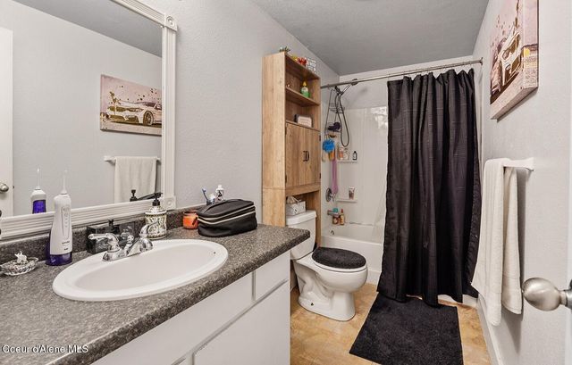 3580 E White Sands LN, Post Falls, ID 83854