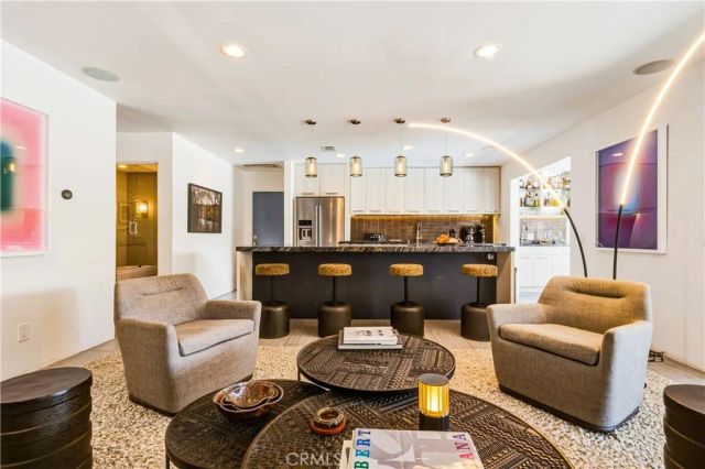 2736 S CAMINO REAL, Palm Springs, CA 92264