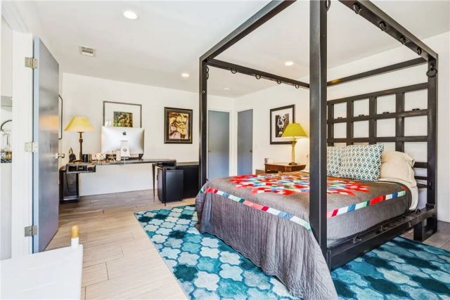 2736 S CAMINO REAL, Palm Springs, CA 92264