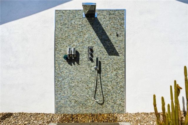 2736 S CAMINO REAL, Palm Springs, CA 92264