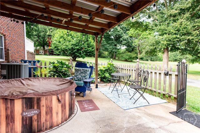 335 Robert Hardeman Road, Winterville, GA 30683