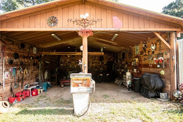 335 Robert Hardeman Road, Winterville, GA 30683