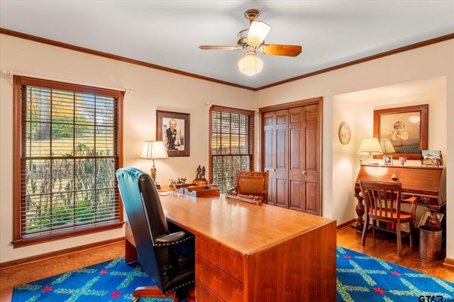 1103 S Williams Ave, Mt Pleasant, TX 75455