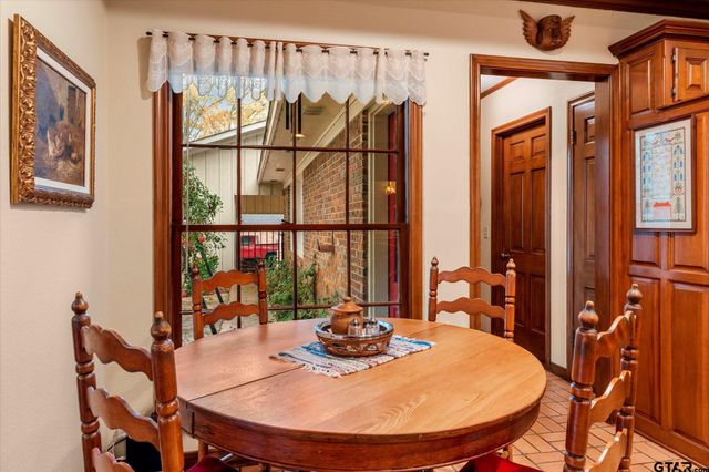 1103 S Williams Ave, Mt Pleasant, TX 75455