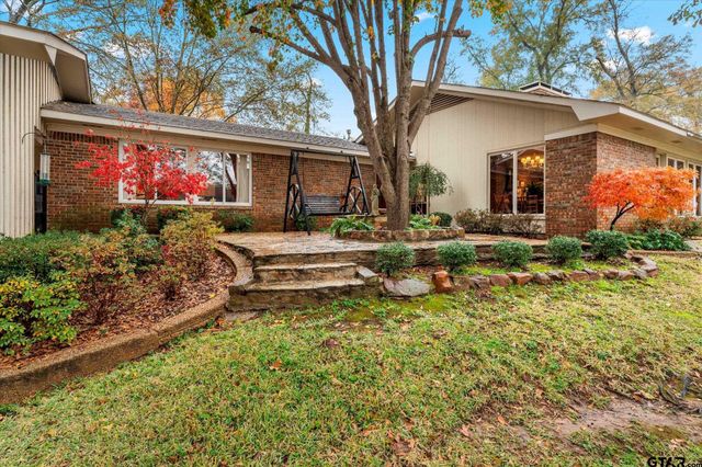 1103 S Williams Ave, Mt Pleasant, TX 75455