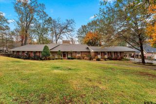 1103 S Williams Ave, Mt Pleasant, TX 75455