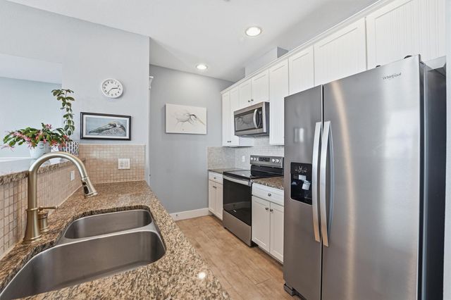 27010 Estuary Drive 102, Galveston, TX 77554