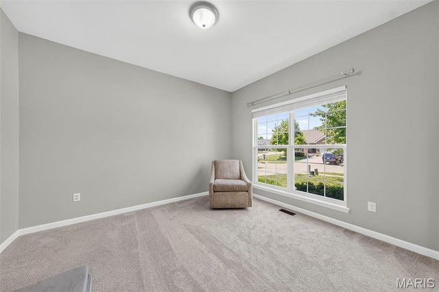 302 Pecan Bluffs Drive, Wentzville, MO 63385